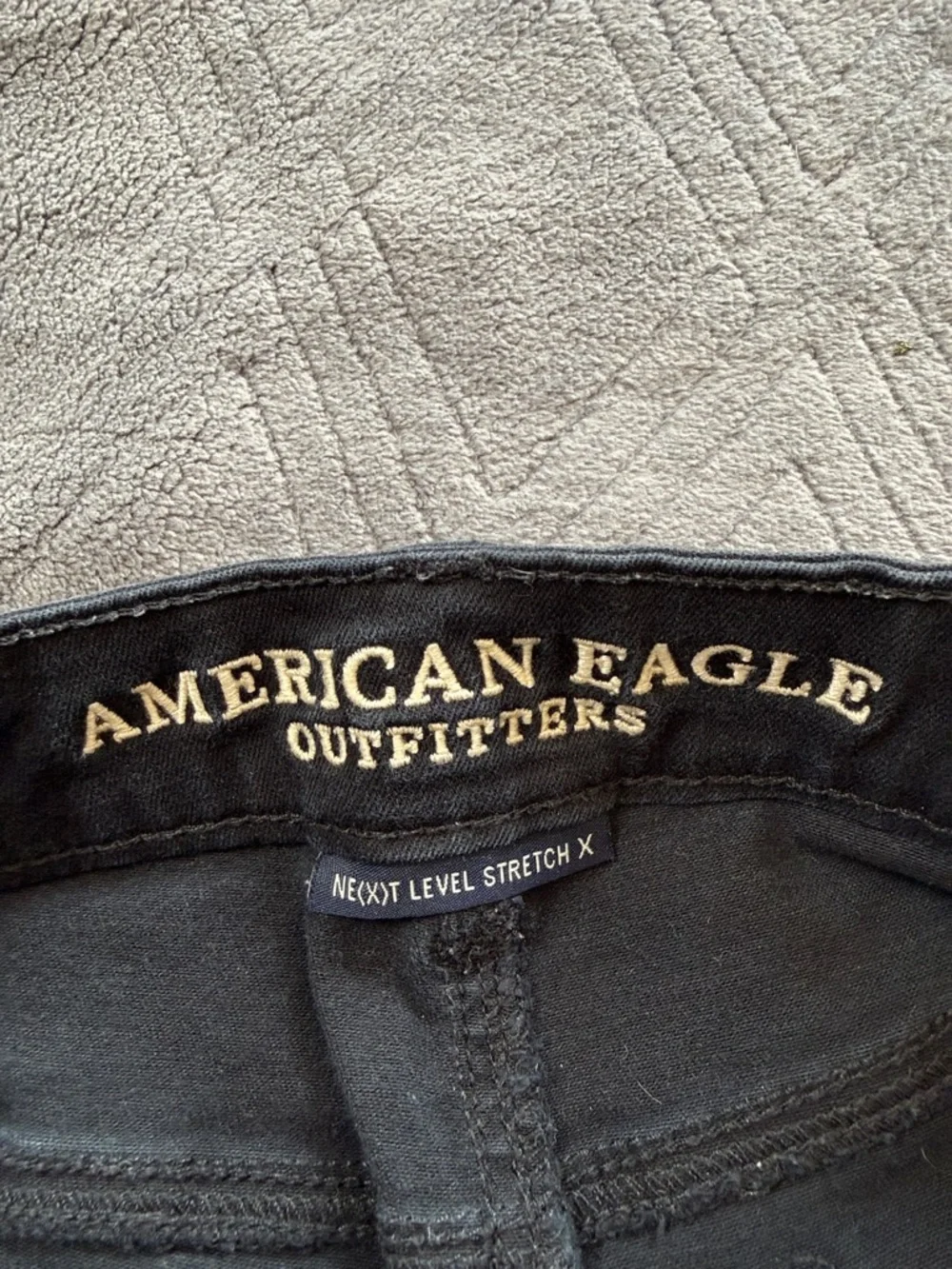 American Eagle Next Level Stretch Hi Rise Shortie Shorts 4 Black Raw Hem